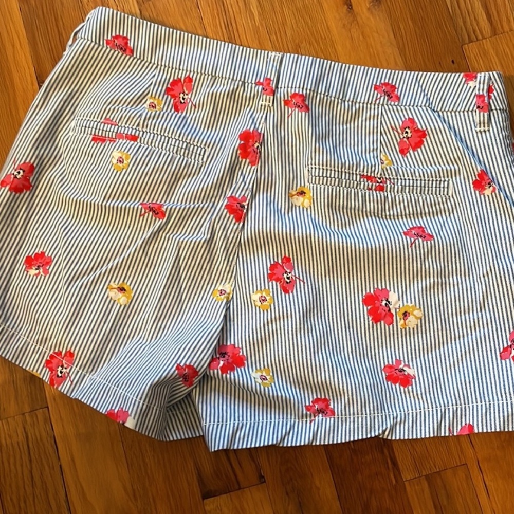 Old Navy Everyday Shorts in Blue Stripe Floral 100% Cotton Sz 10 - Picture 5 of 5